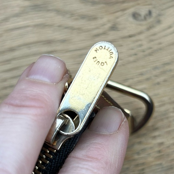 LV💙Murakami Key Chain/Pouch - Picture 6 of 10